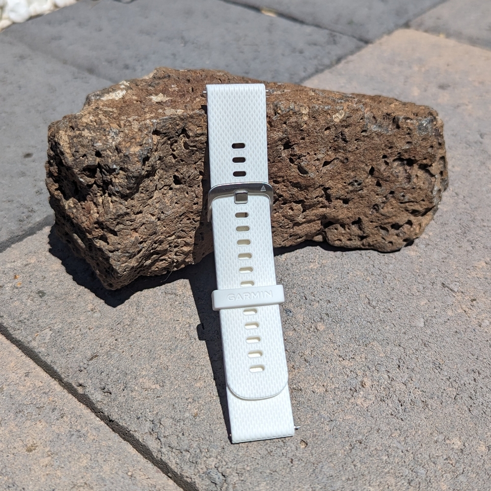Garmin Quick Release 20 Watch Band White/Silver New w/o Box